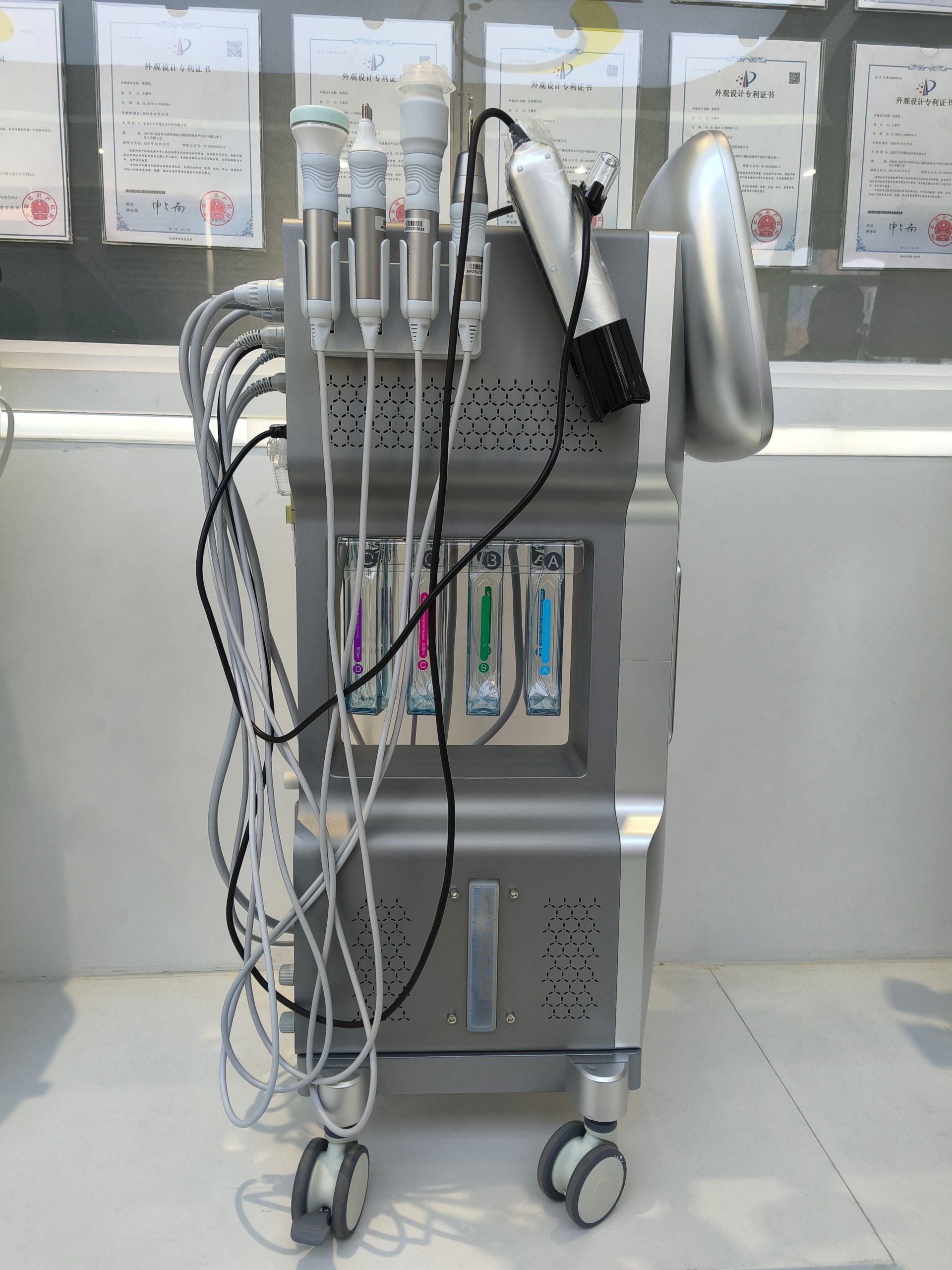 Hydrafacial Machine - Image 11